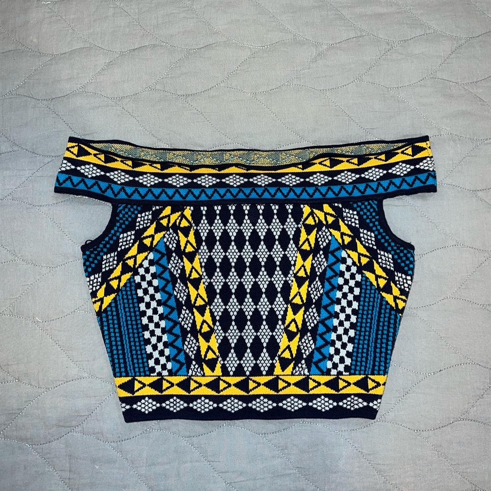 BCBGMAXAZRIA off the shoulder crop top